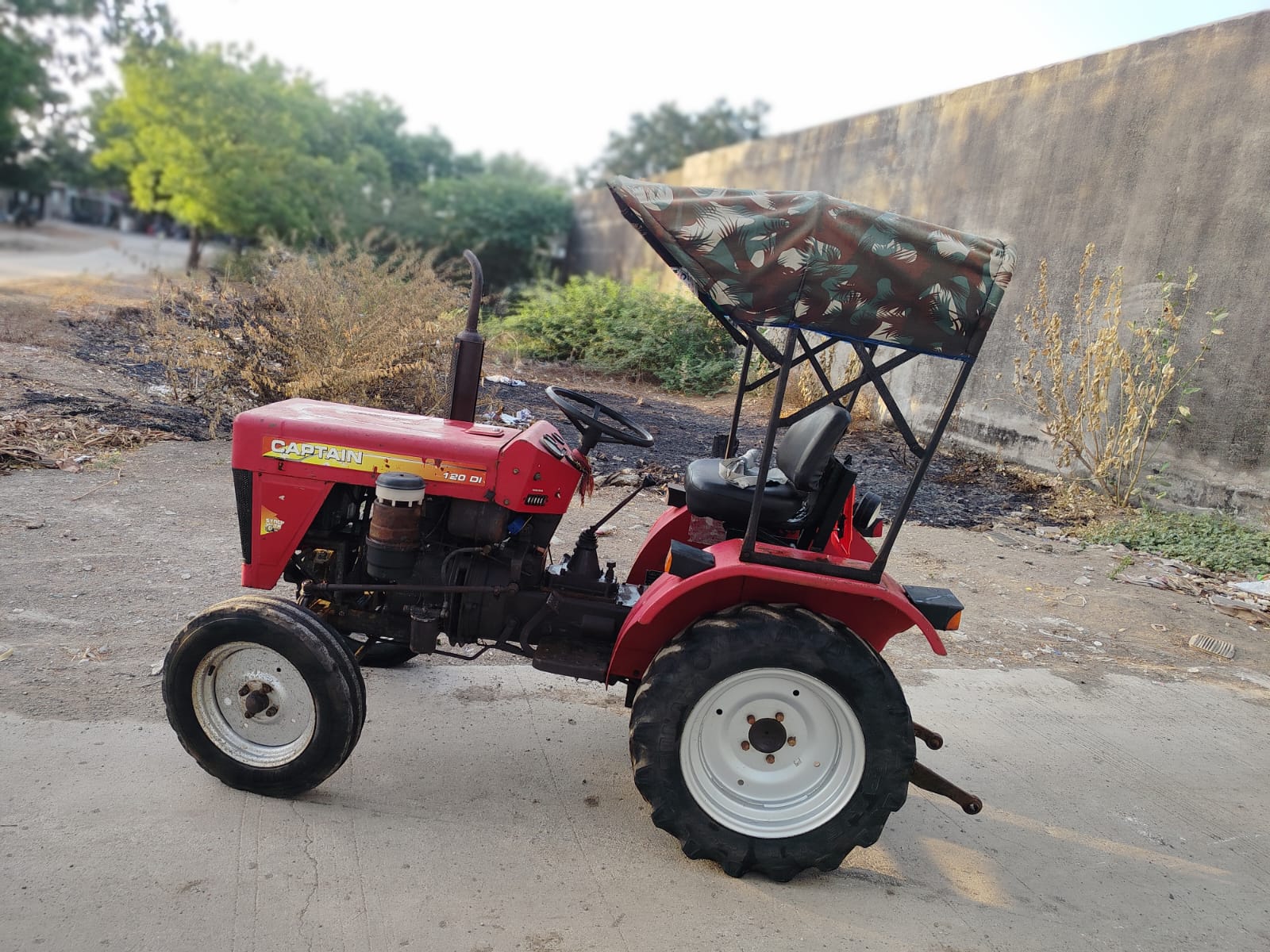 વેચાણ માટે 4